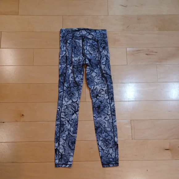 Lululemon Speed Up Tight Floral Print Hanakotoba Starlight Multi 28" Luxtreme - Picture 7 of 8